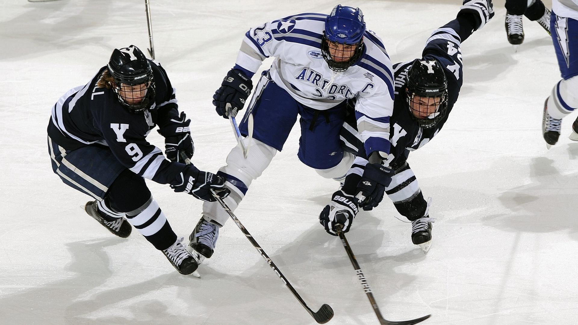 不莱梅主场粉碎对手野心，不莱梅青训