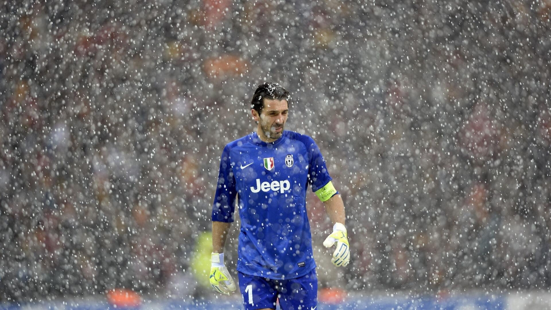 开云电竞平台注册-史上最“疯狂”欧冠比赛：让人屏息的逆袭，欧冠搞笑